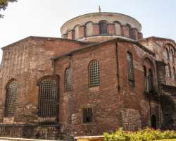 The palace still owns a Byzantine church in the First Courtyard. This is most amazing that the church is neither destroyed nor converted despite being